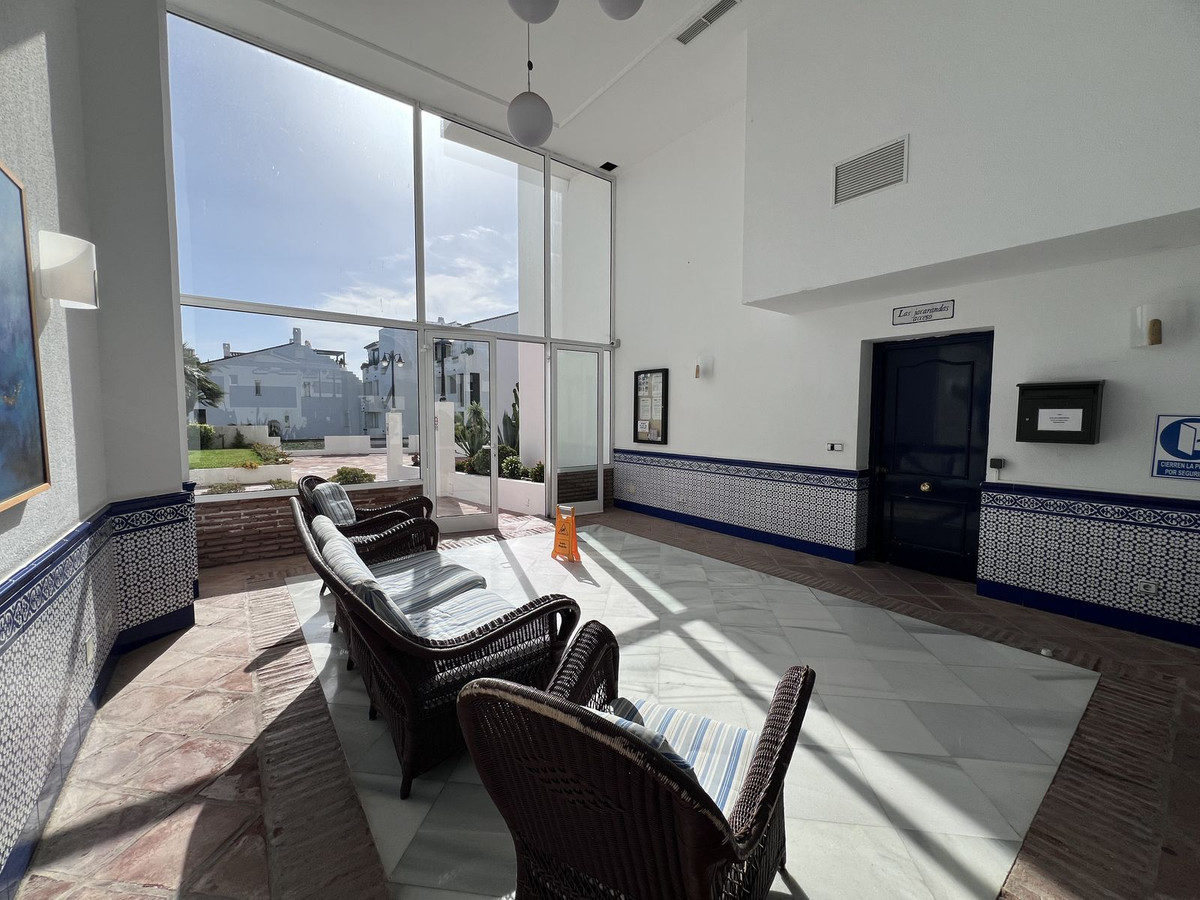 Duplex te koop in Estepona | 2 slaapkamers H5460193