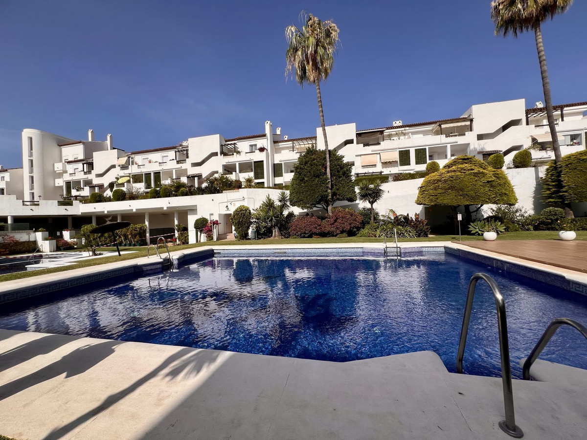 Duplex te koop in Estepona | 2 slaapkamers H5460193