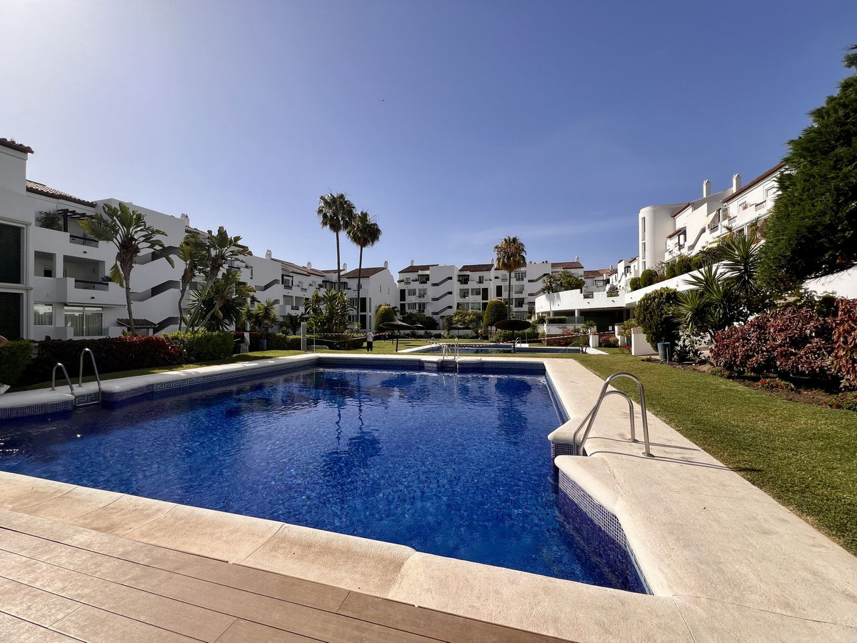 Duplex te koop in Estepona | 2 slaapkamers H5460193