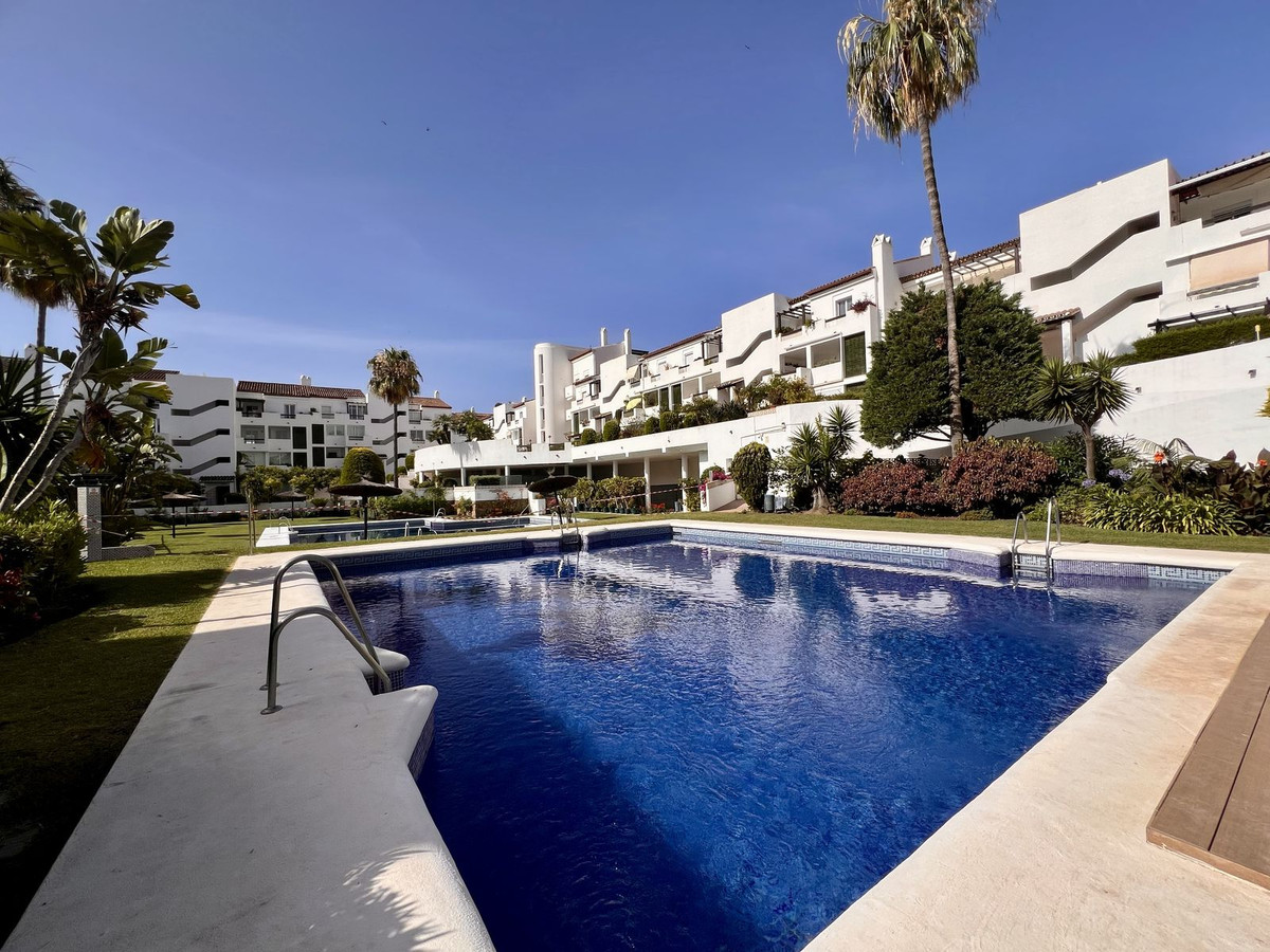 Duplex te koop in Estepona | 2 slaapkamers H5460193