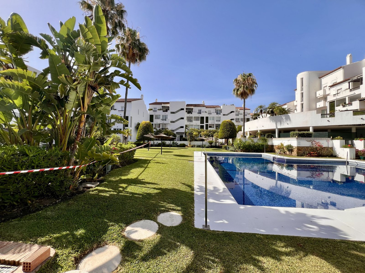 Duplex te koop in Estepona | 2 slaapkamers H5460193