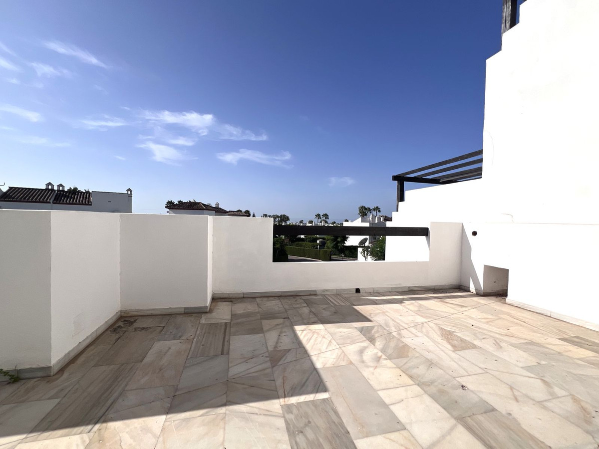 Duplex te koop in Estepona | 2 slaapkamers H5460193