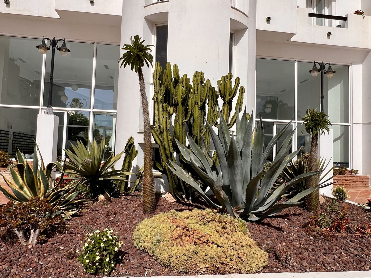 Duplex te koop in Estepona | 2 slaapkamers H5460193