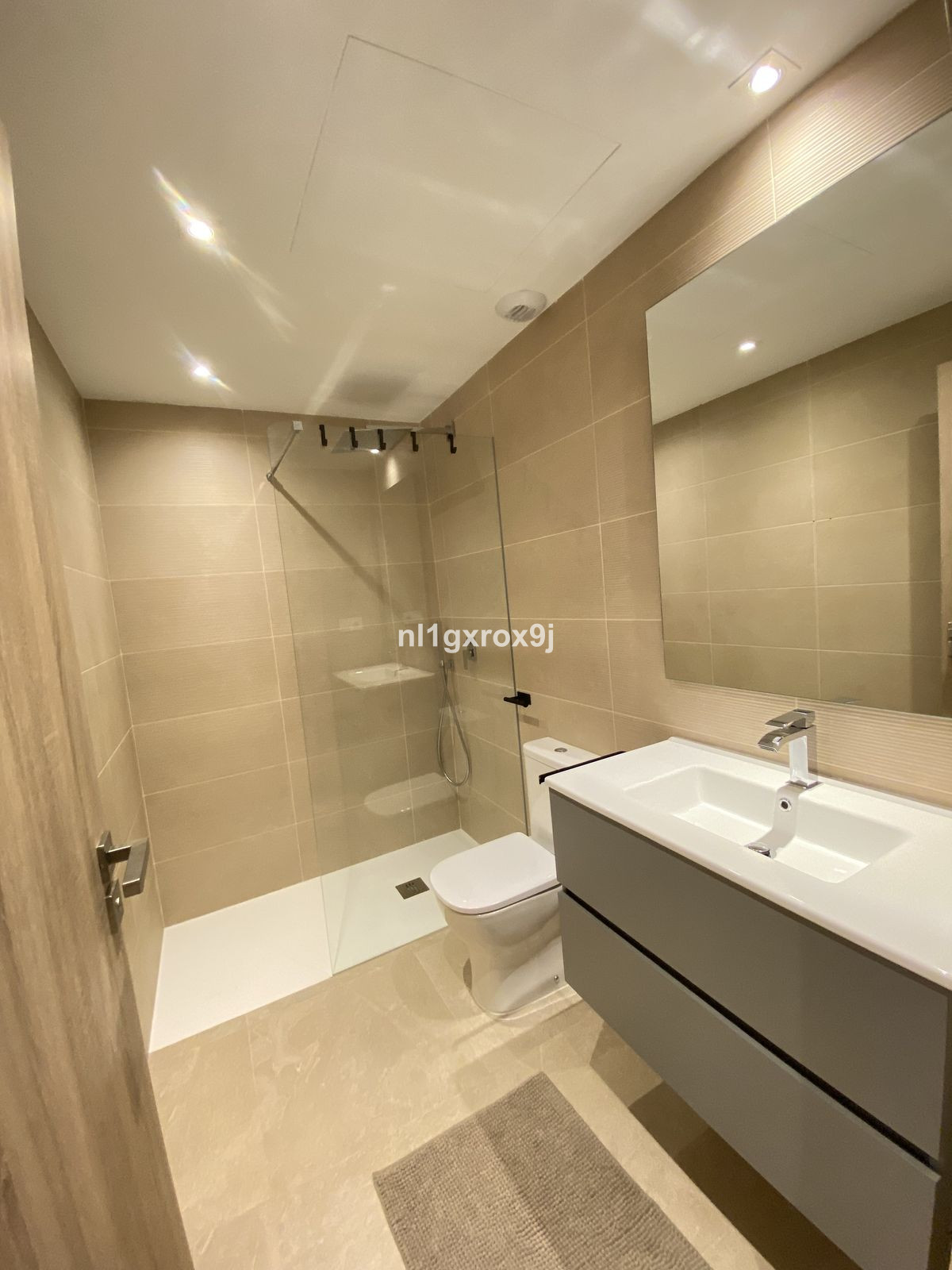 Appartement te koop in Estepona | 3 slaapkamers H5460409
