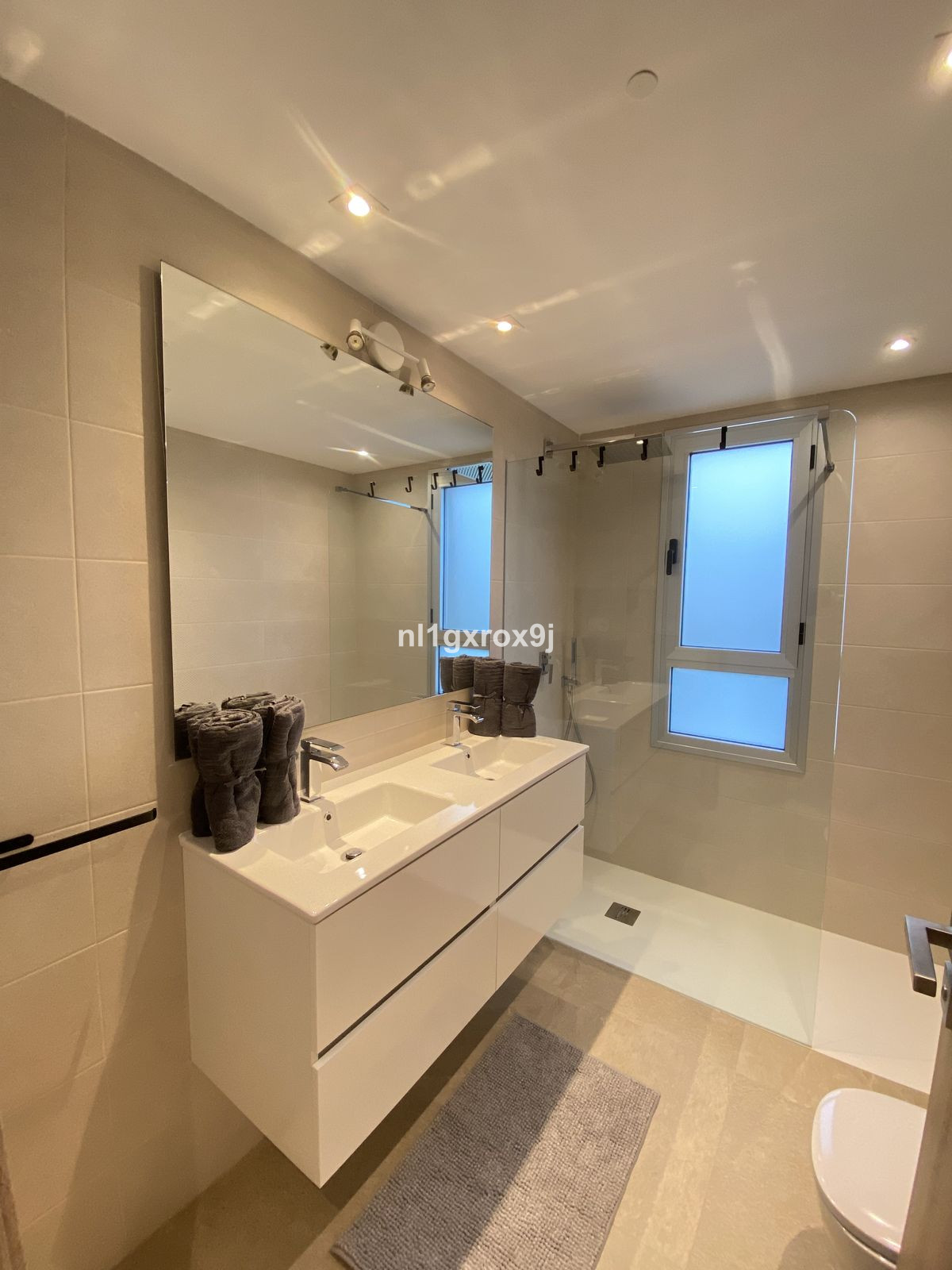 Appartement te koop in Estepona | 3 slaapkamers H5460409