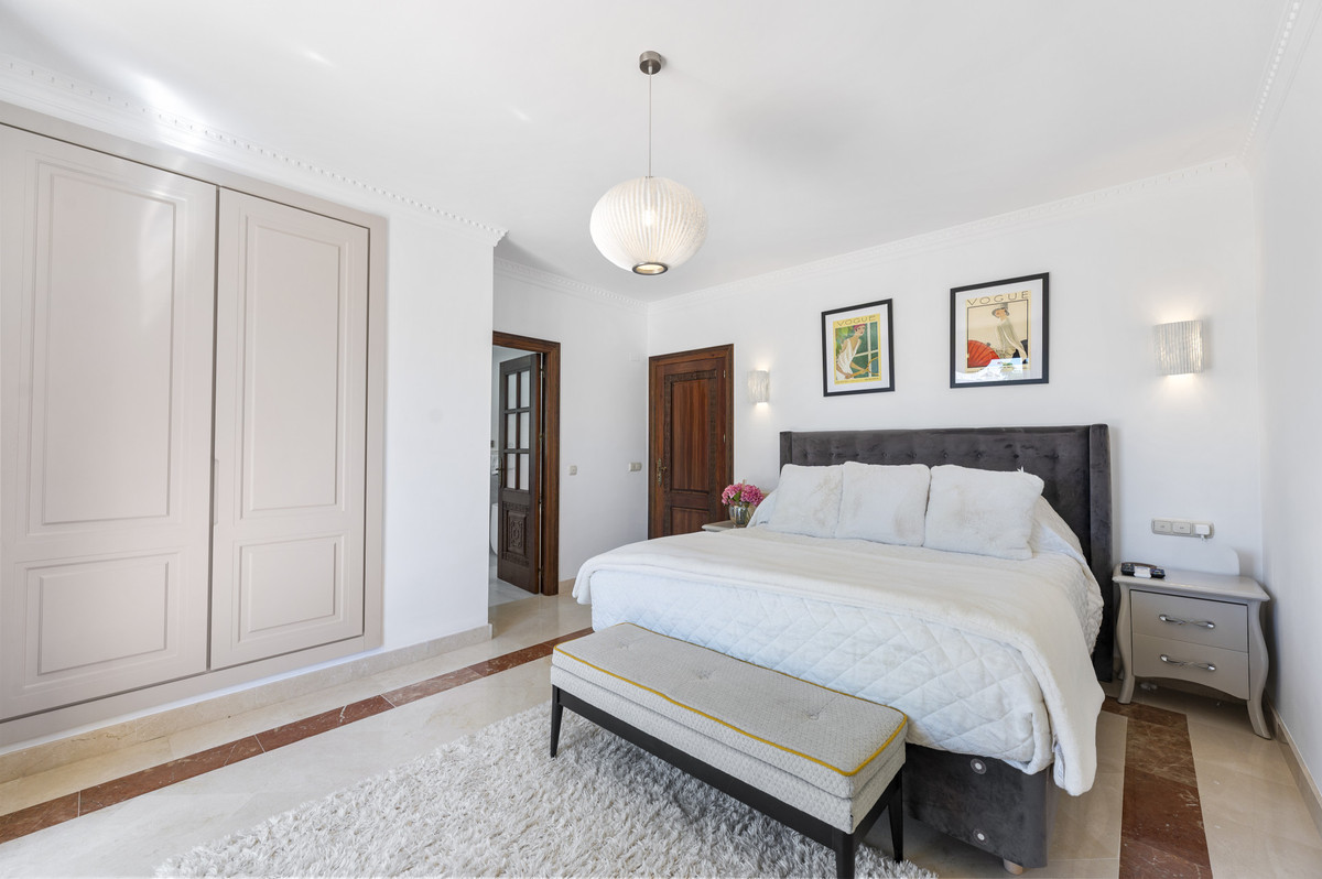 Appartement te koop in Estepona | 4 slaapkamers H5460616