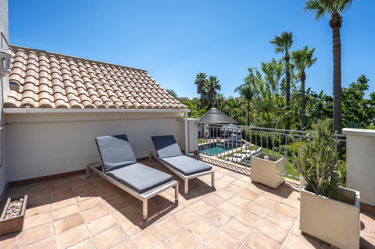 Appartement te koop in Estepona | 4 slaapkamers H5460616