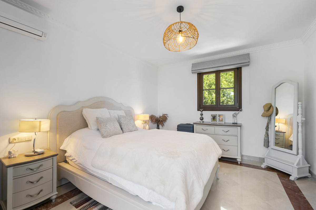 Appartement te koop in Estepona | 4 slaapkamers H5460616