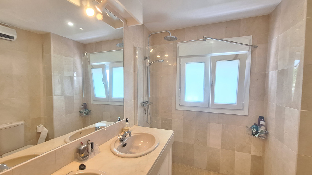 Appartement te koop in Estepona | 2 slaapkamers H5460619