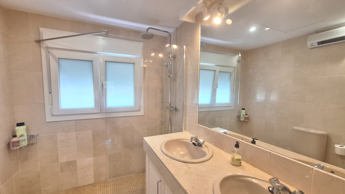 Appartement te koop in Estepona | 2 slaapkamers H5460619