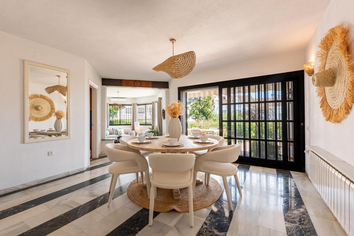 Appartement te koop in Estepona | 3 slaapkamers H5461006