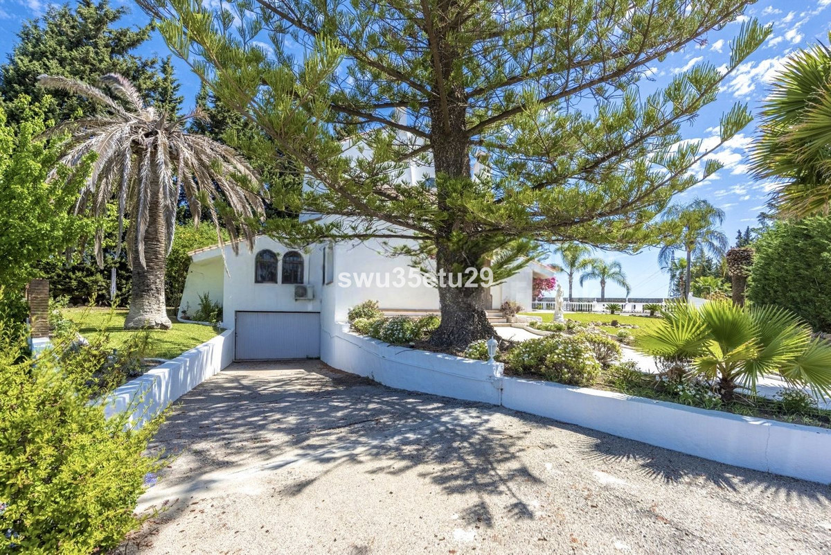 Appartement te koop in Estepona | 7 slaapkamers H5462329