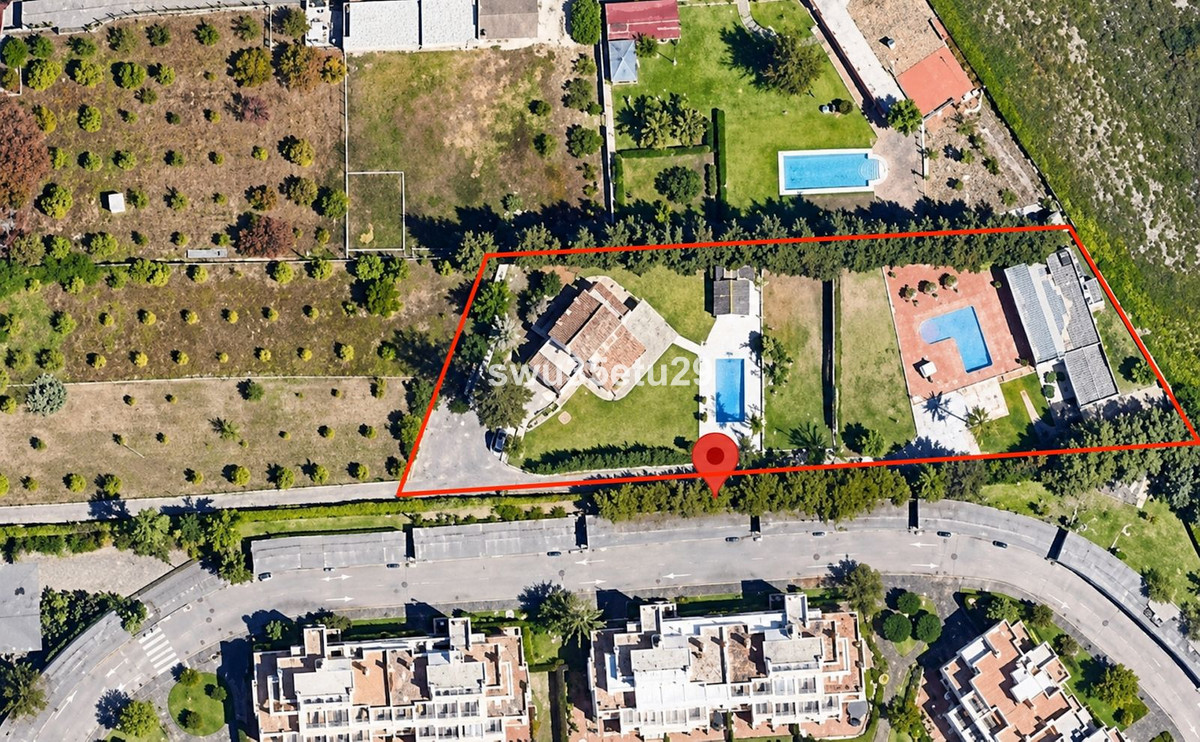Appartement te koop in Estepona | 7 slaapkamers H5462329