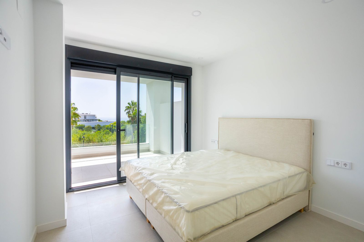 Appartement te koop in Estepona | 2 slaapkamers H5462446