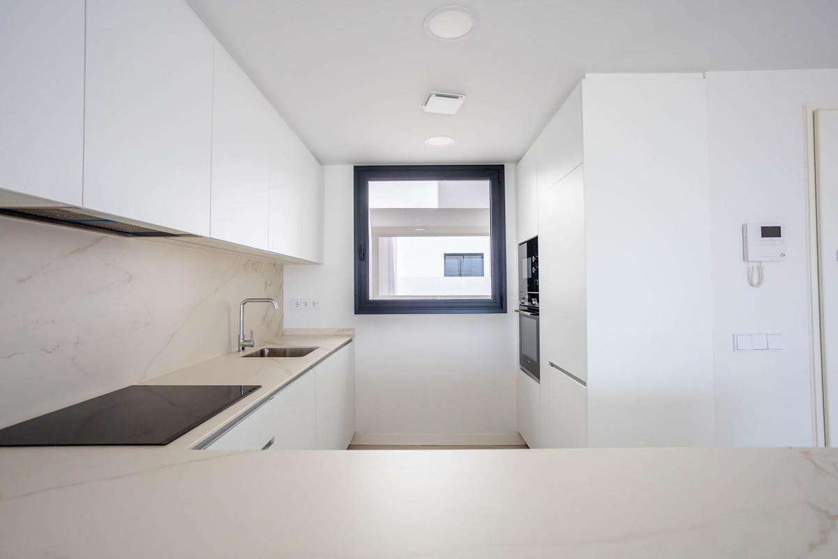 Appartement te koop in Estepona | 2 slaapkamers H5462446