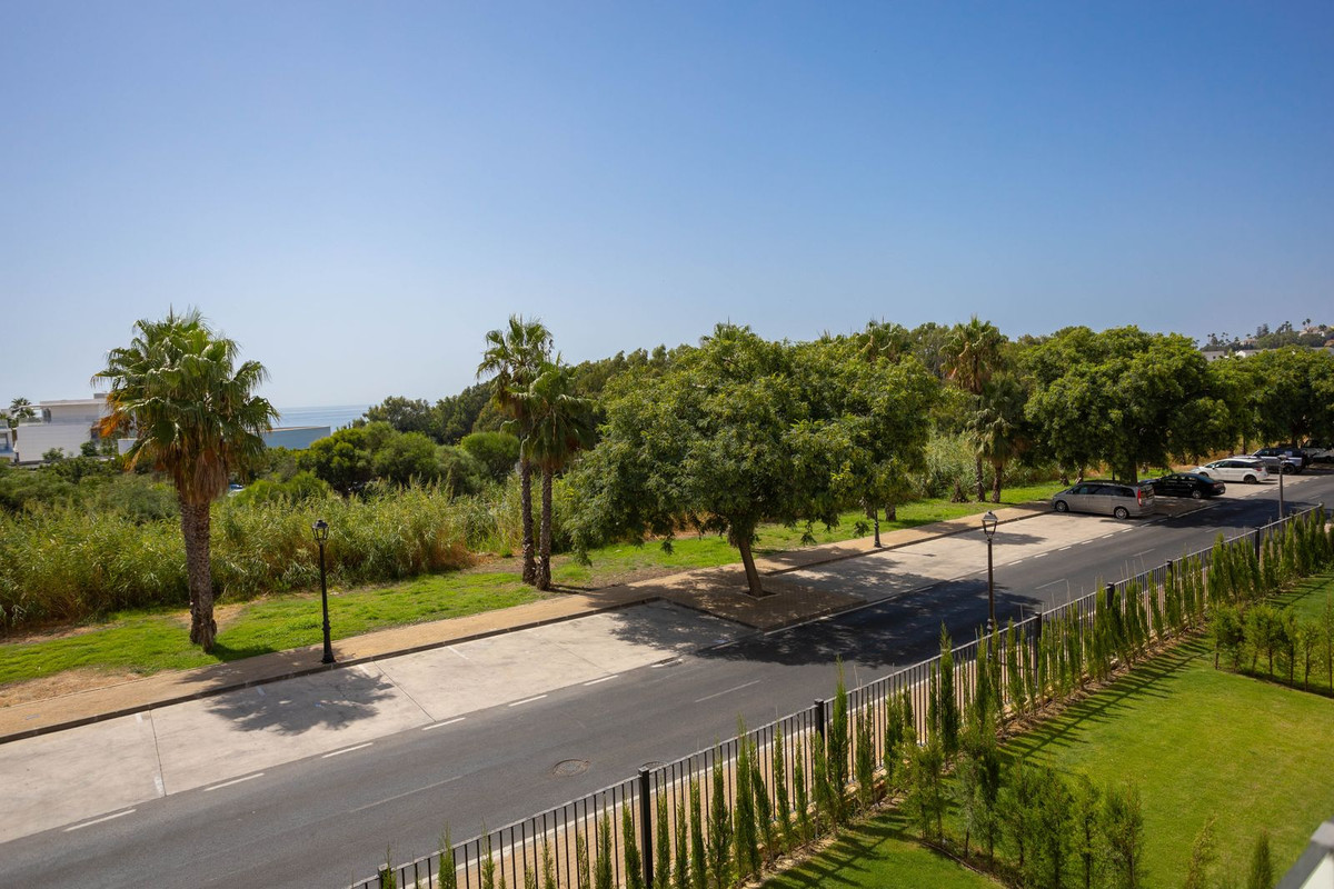 Appartement te koop in Estepona | 2 slaapkamers H5462446