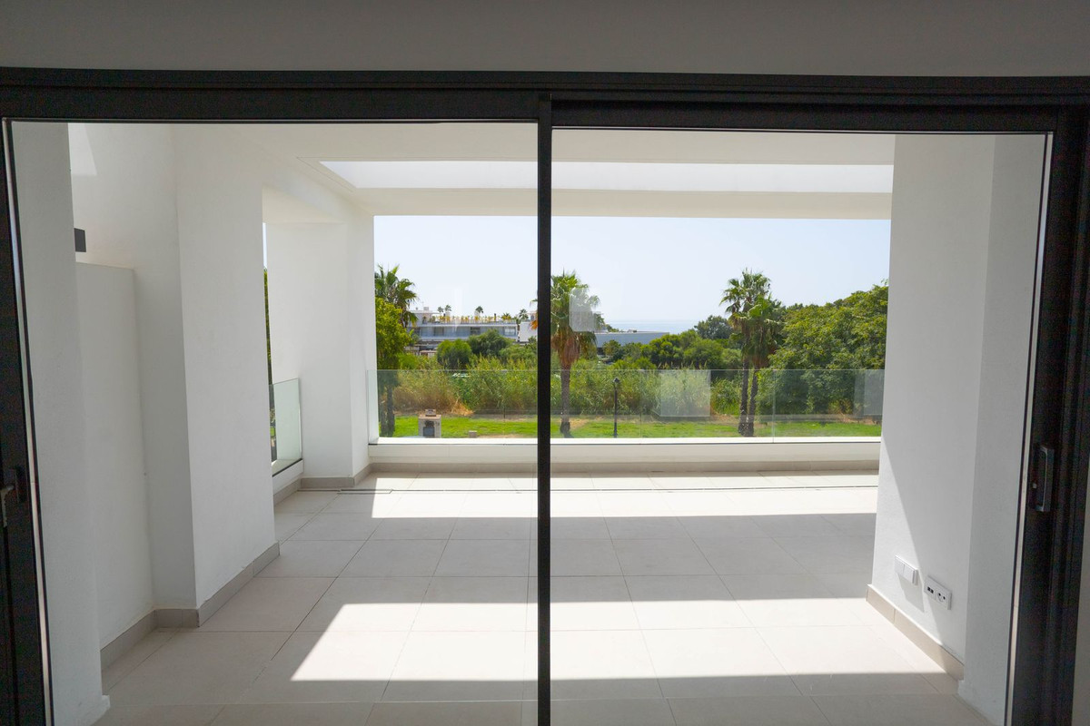 Appartement te koop in Estepona | 2 slaapkamers H5462446