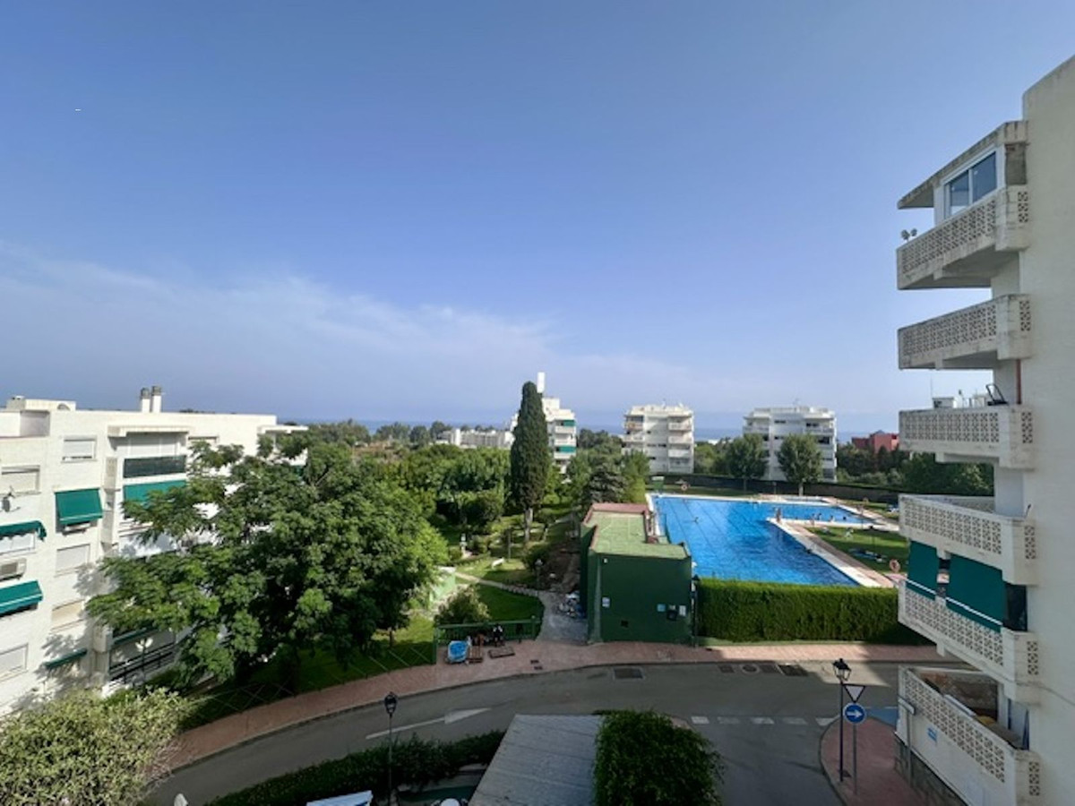 Appartement te koop in Estepona | 3 slaapkamers H5463076
