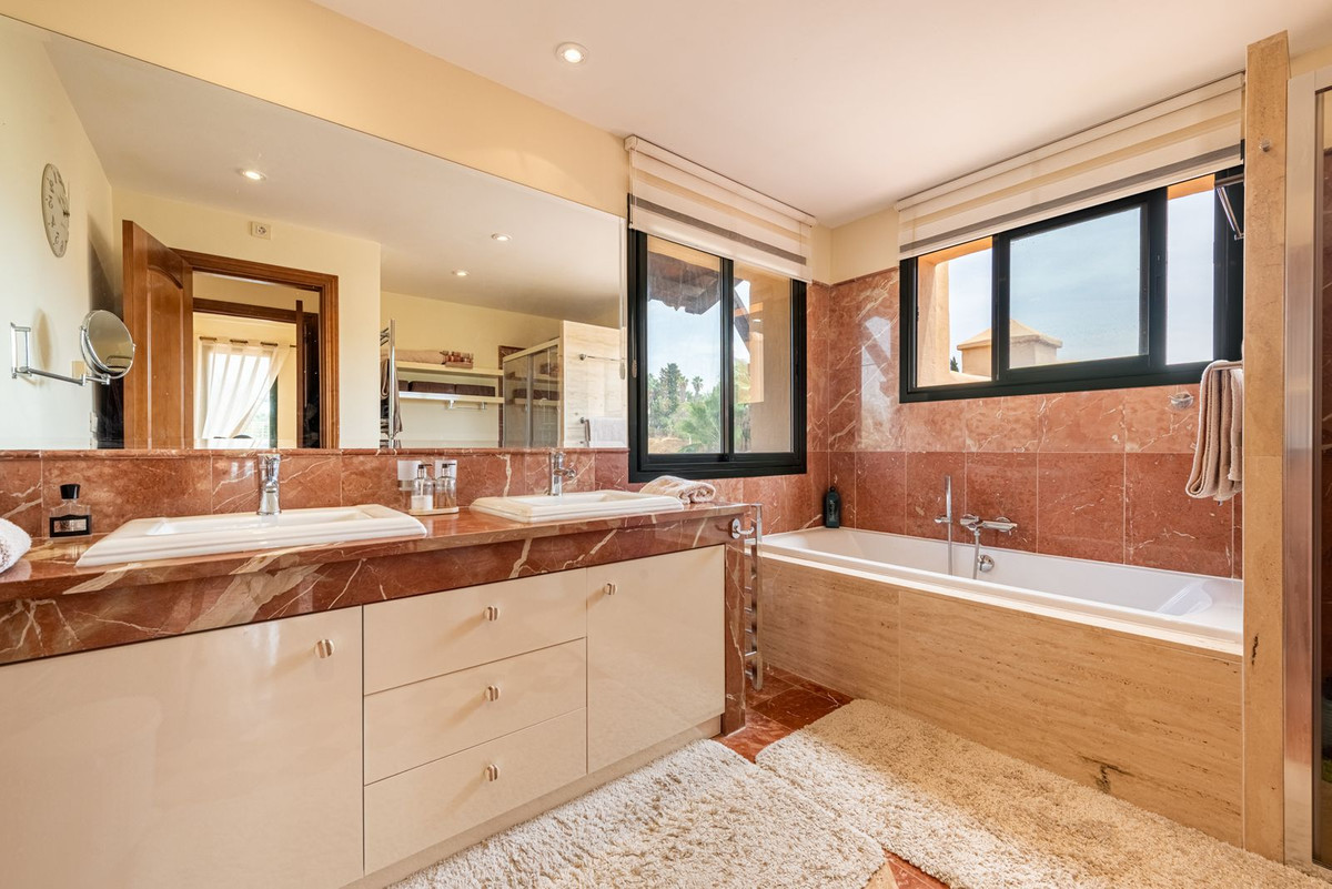 Appartement te koop in Estepona | 3 slaapkamers H5463145