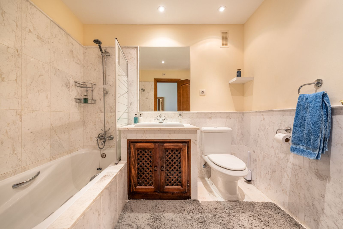 Appartement te koop in Estepona | 3 slaapkamers H5463145