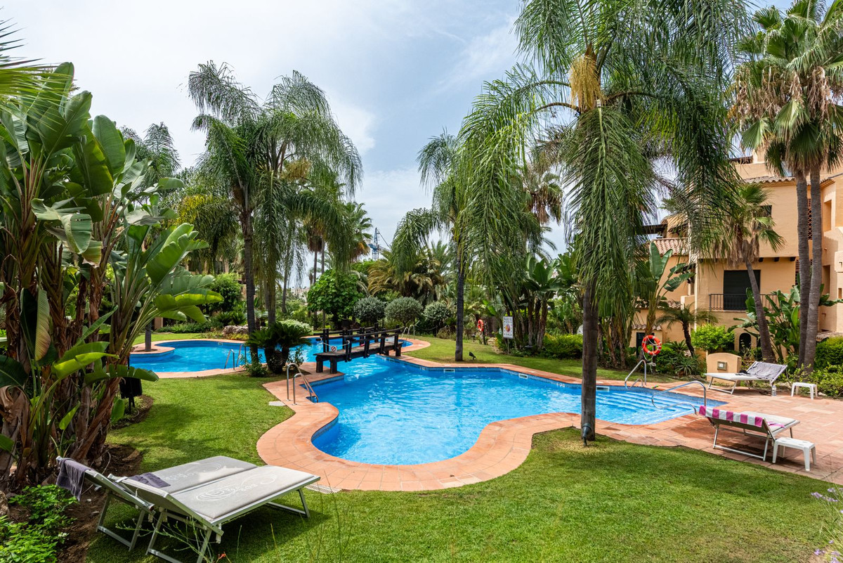 Appartement te koop in Estepona | 3 slaapkamers H5463145