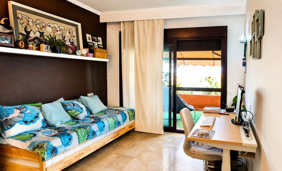 Appartement te koop in Estepona | 2 slaapkamers H5464066
