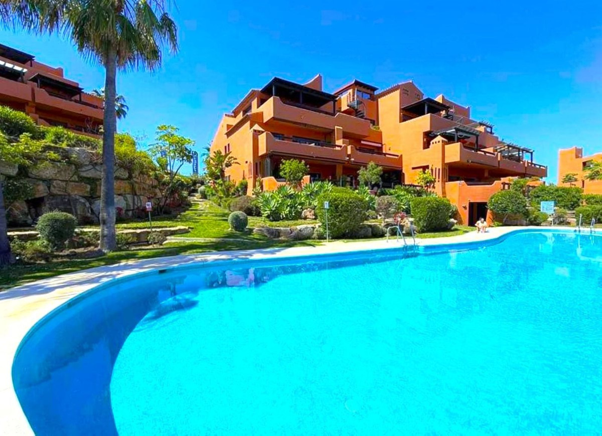 Appartement te koop in Estepona | 2 slaapkamers H5464066
