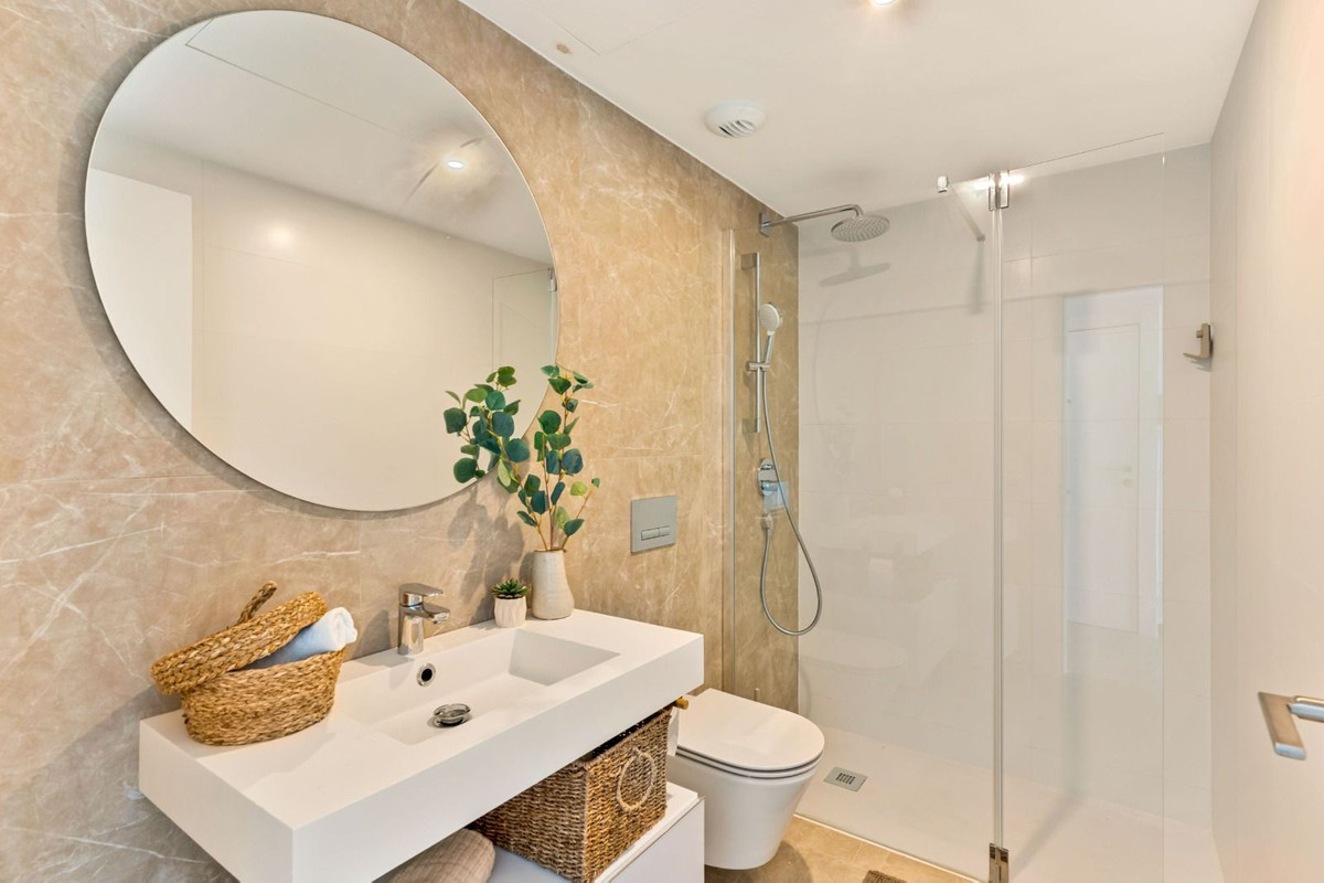 Appartement te koop in Estepona | 2 slaapkamers H5464078