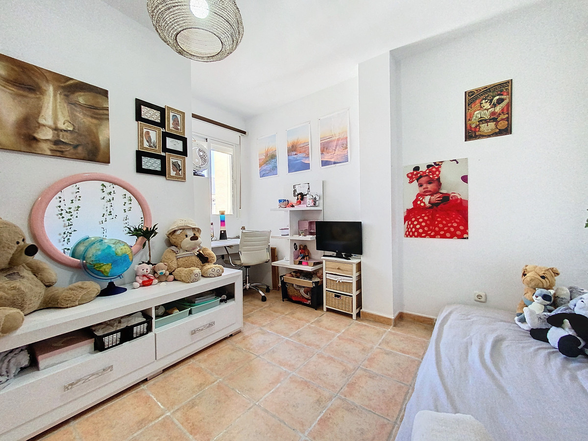 Appartement te koop in Estepona | 3 slaapkamers H5464384
