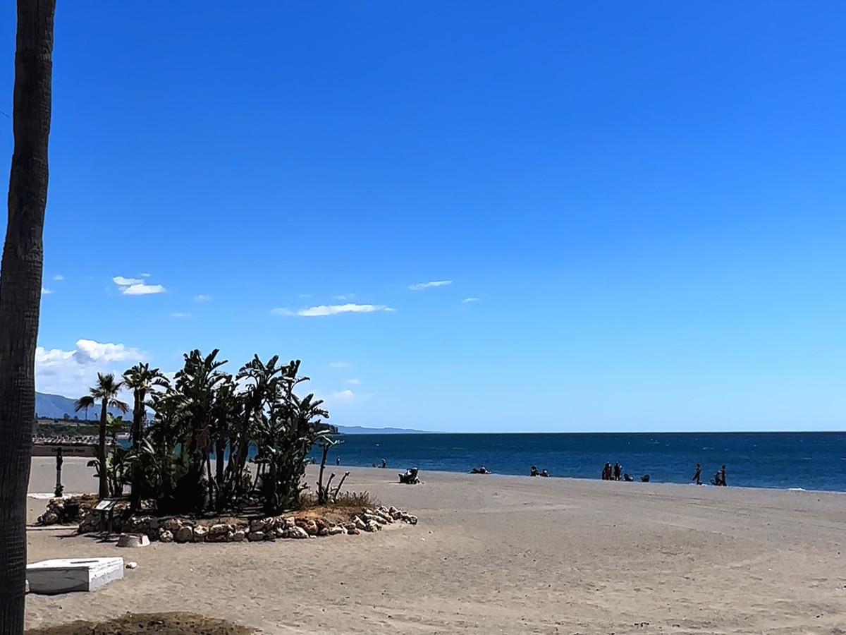 Appartement te koop in Estepona | 3 slaapkamers H5464384