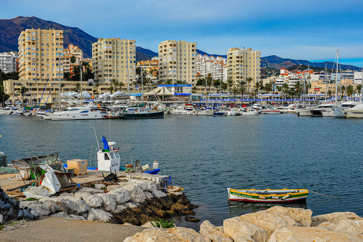 Appartement te koop in Estepona | 3 slaapkamers H5464384
