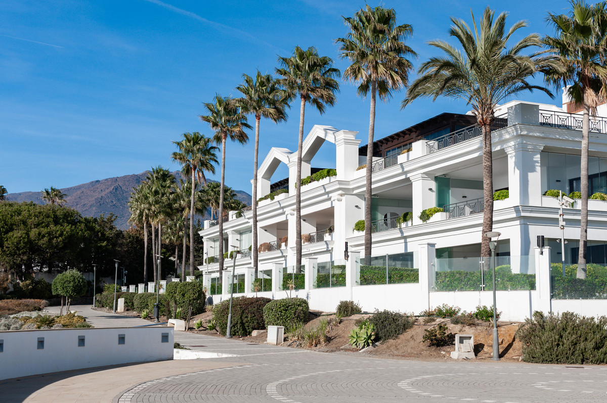 Appartement te koop in Estepona | 3 slaapkamers H5464384