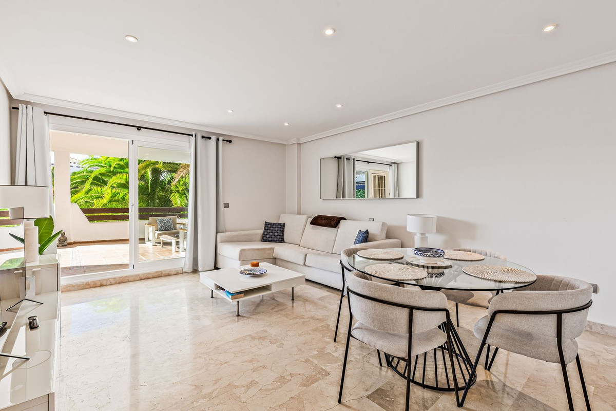 Appartement te koop in Estepona | 2 slaapkamers H5464768
