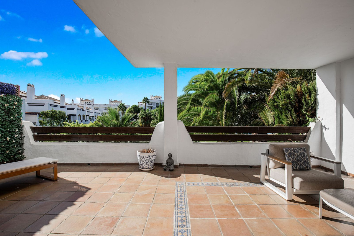 Appartement te koop in Estepona | 2 slaapkamers H5464768