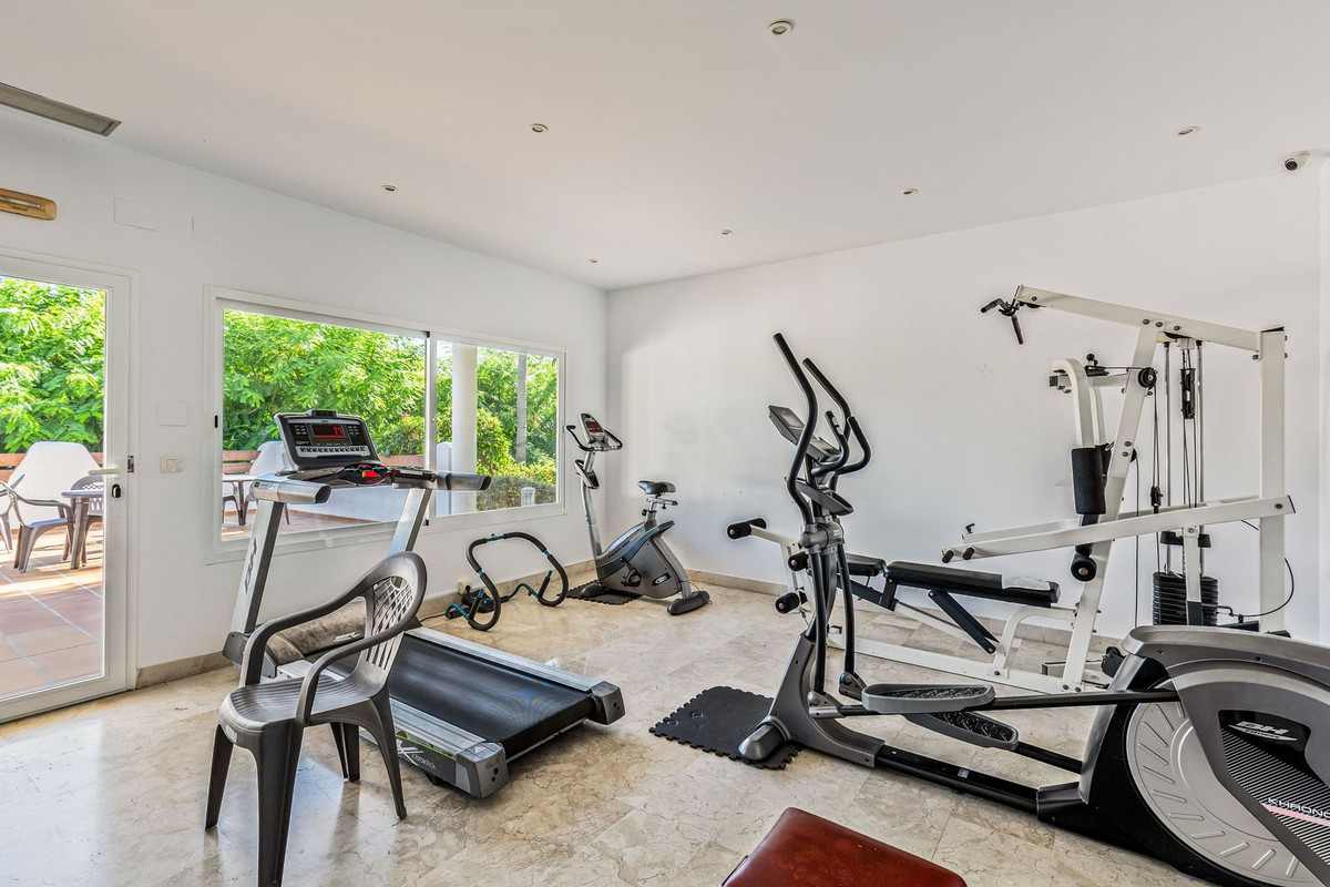 Appartement te koop in Estepona | 2 slaapkamers H5464768