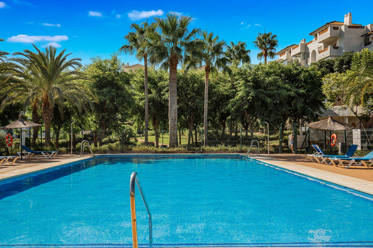 Appartement te koop in Estepona | 2 slaapkamers H5464768