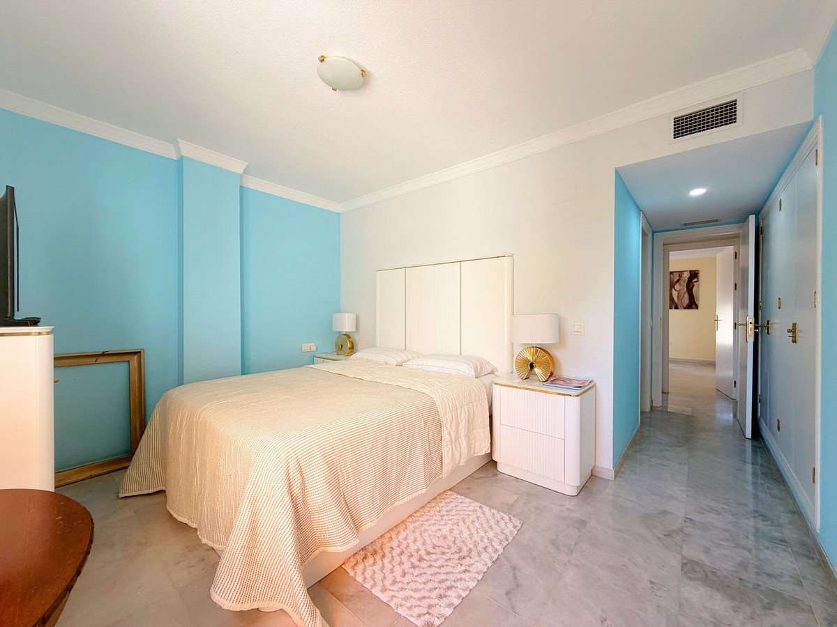 Appartement te koop in Estepona | 2 slaapkamers H5465182