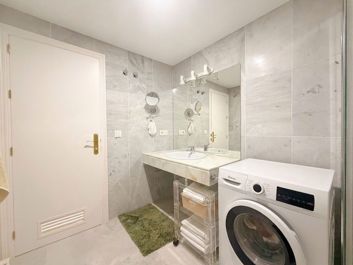Appartement te koop in Estepona | 2 slaapkamers H5465182