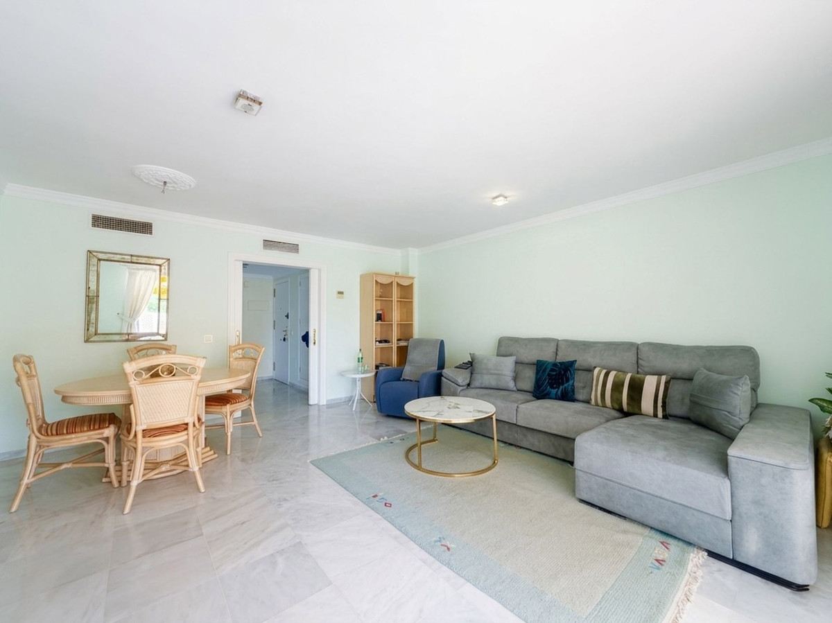 Appartement te koop in Estepona | 2 slaapkamers H5465182