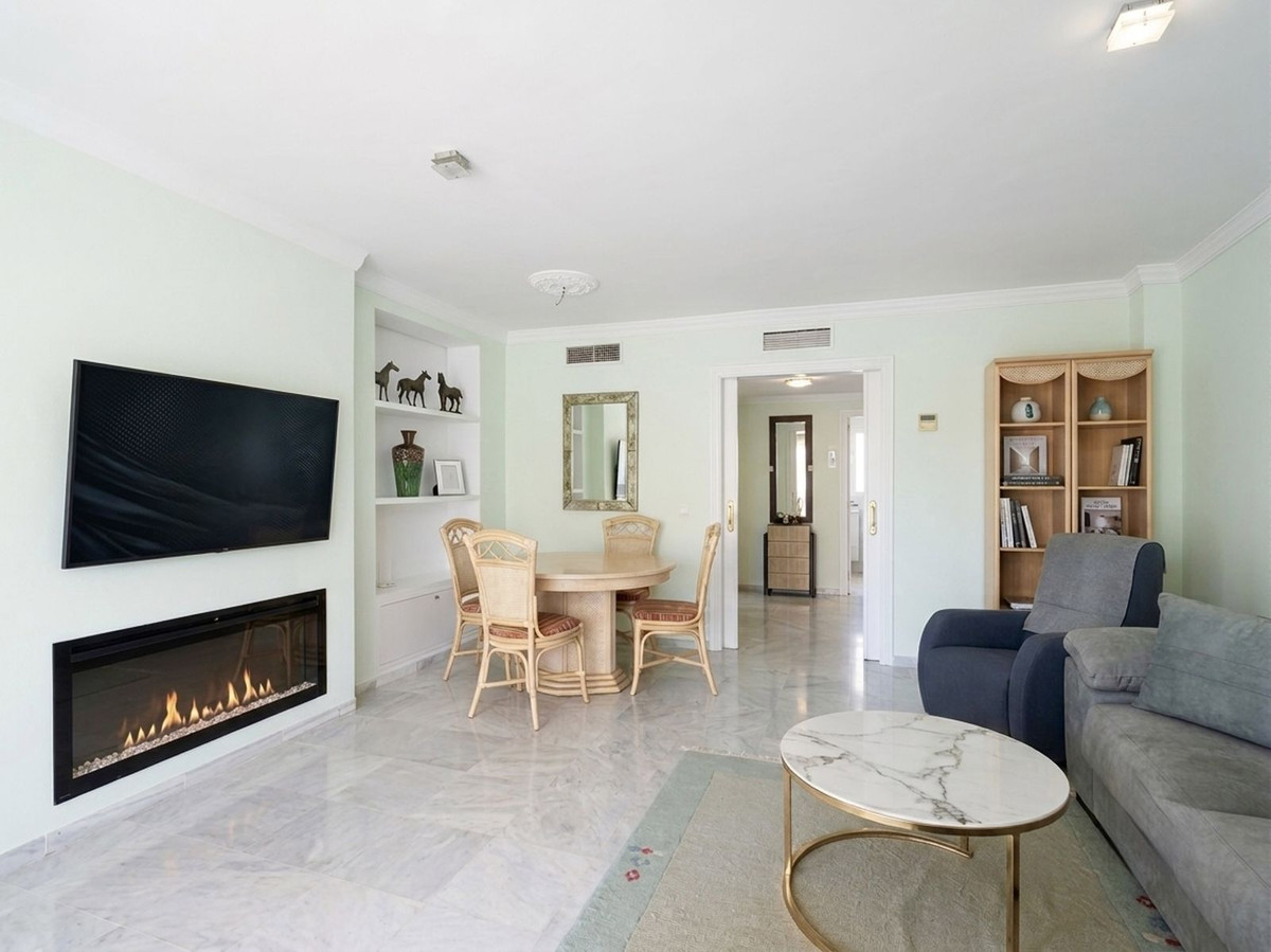 Appartement te koop in Estepona | 2 slaapkamers H5465182