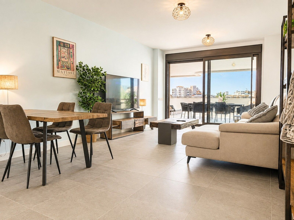 Appartement te koop in Estepona | 3 slaapkamers H5465332