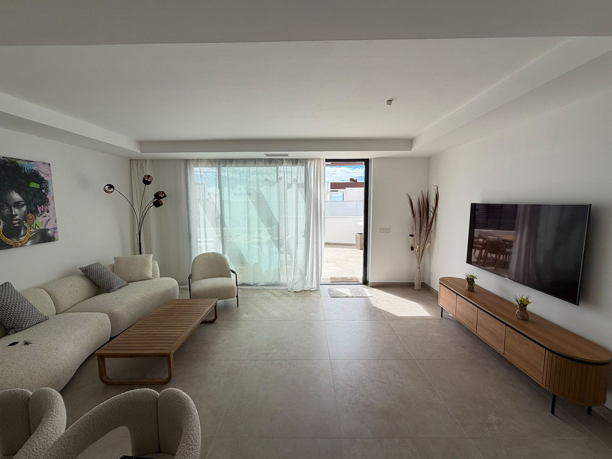Appartement te koop in Estepona | 4 slaapkamers H5467927