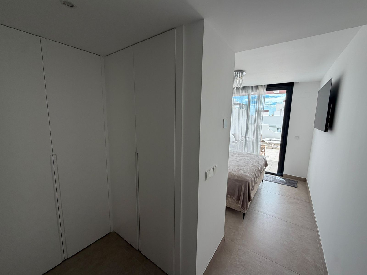 Appartement te koop in Estepona | 4 slaapkamers H5467927