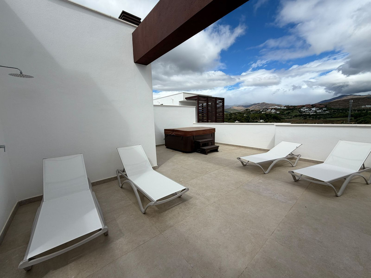 Appartement te koop in Estepona | 4 slaapkamers H5467927