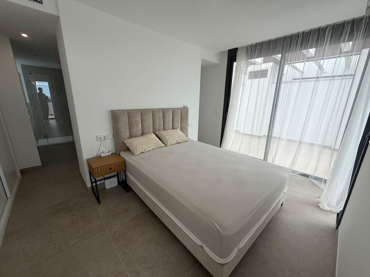 Appartement te koop in Estepona | 4 slaapkamers H5467927