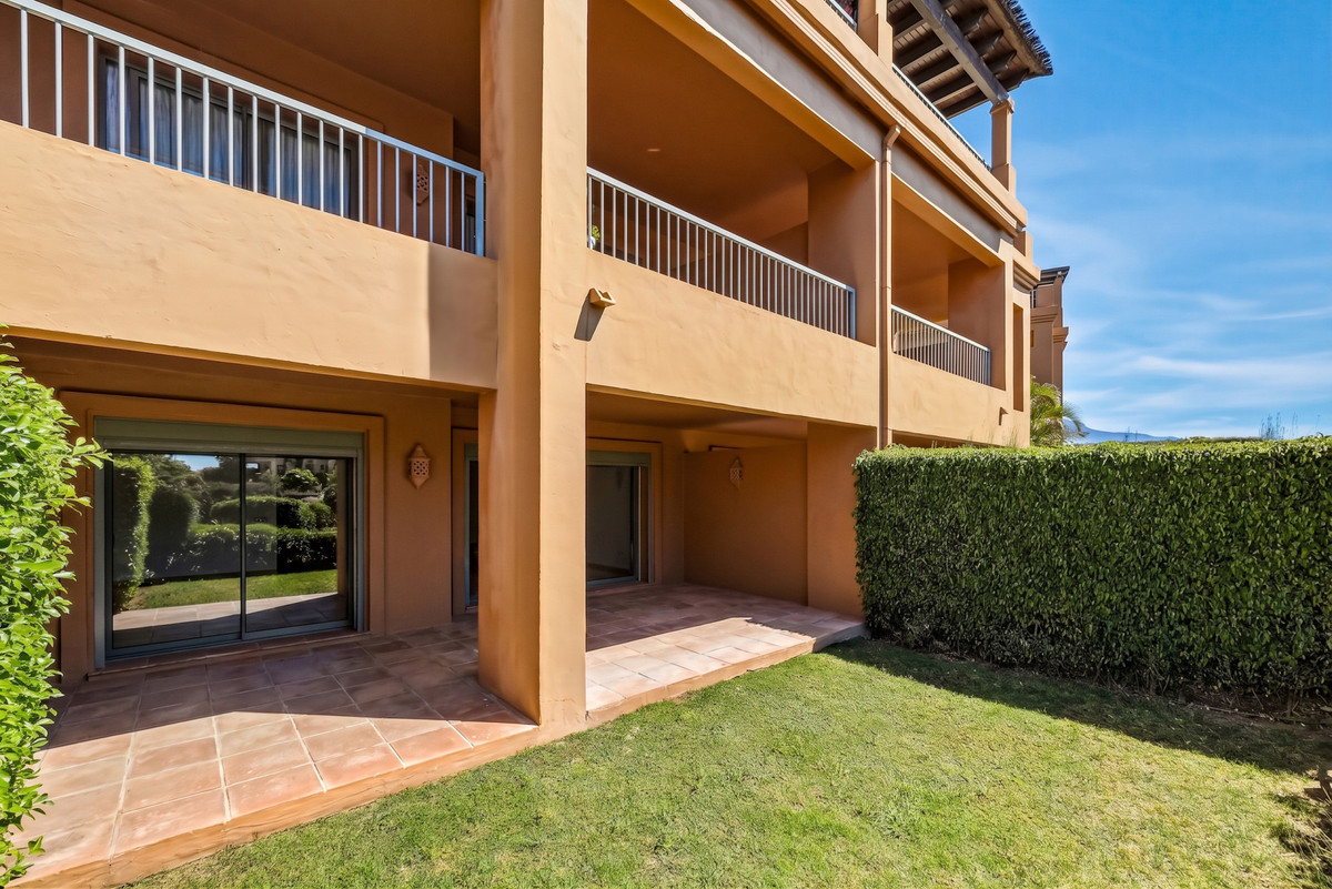 Appartement te koop in Estepona | 2 slaapkamers H5468533