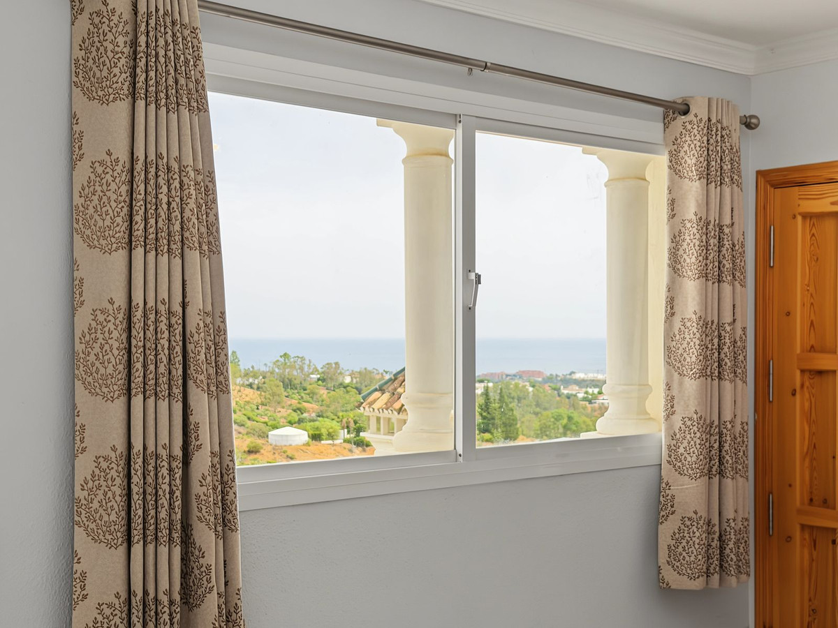 Duplex te koop in Estepona | 2 slaapkamers H5468851