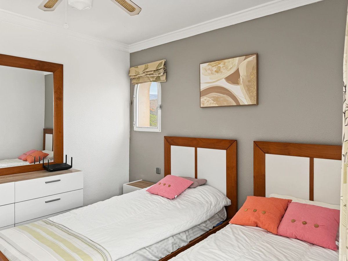 Duplex te koop in Estepona | 2 slaapkamers H5468851