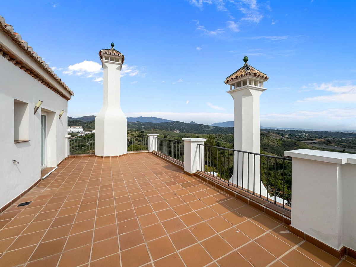 Duplex te koop in Estepona | 2 slaapkamers H5468851