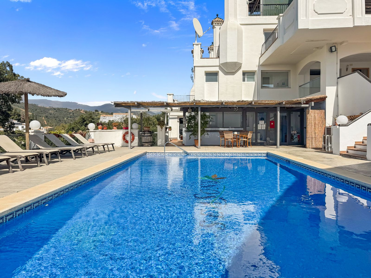 Duplex te koop in Estepona | 2 slaapkamers H5468851